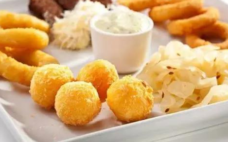 創(chuàng)業(yè) | 選熟悉的領域還是從未涉足過的領域好？